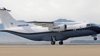 Cómo hacer un avión con solo un 10% de las piezas del modelo original